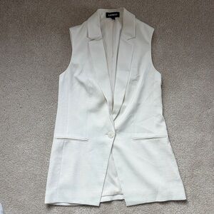 Express Women's Ivory Sleeveless Vest